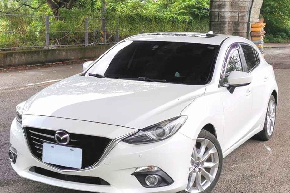 MAZDA 二手車買賣專門店-2015-Mazda 3-0