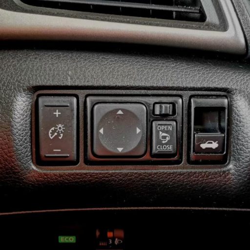 Nissan_usedcar_2015_Sentra_1.8_160899km_Nissan中古車_Sentra_圖片